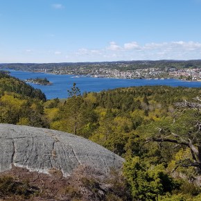 Tur for barn til&nbsp;Fløresteinen