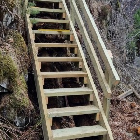 Ny trapp bygget på elvestien langs&nbsp;Moelva